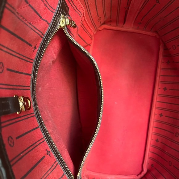 ❌ SOLD ❌Louis Vuitton Damier Ebene MM - Picture 8 of 16